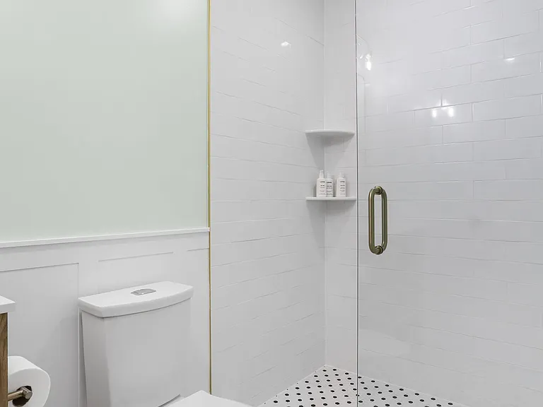 330 5th St SE #6 — Photo 7