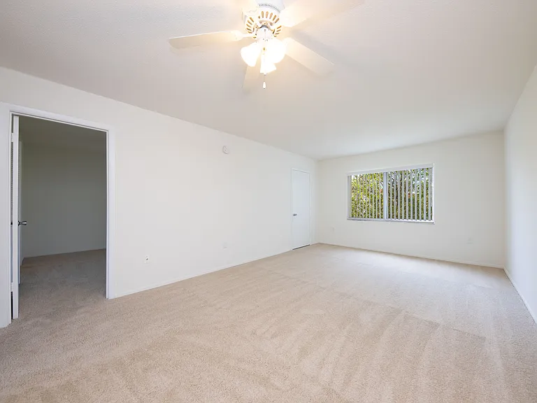 Gulf Gate Apartments — Photo 42