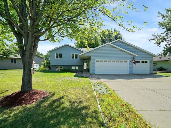 502 Abby Ln, Glencoe, MN 55336