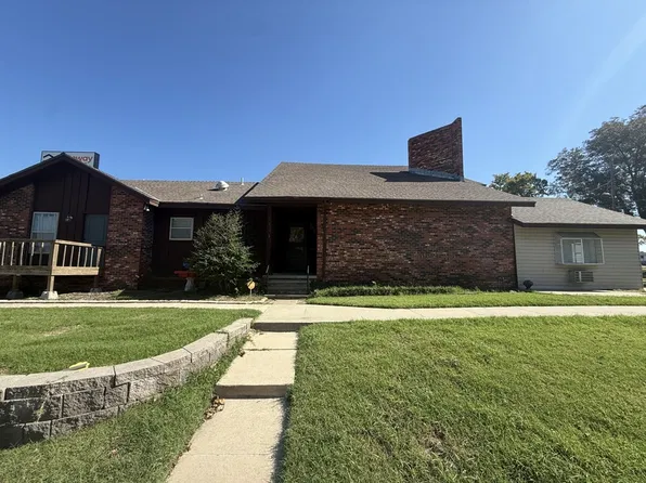 110 S Stonewall St, Ada, OK 74820