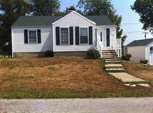 103 Fairview Ave, Eldon, MO 65026