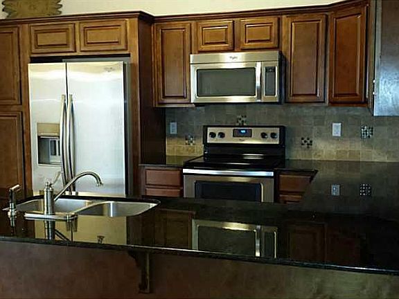 4th image of 1217 S Oxbow Way