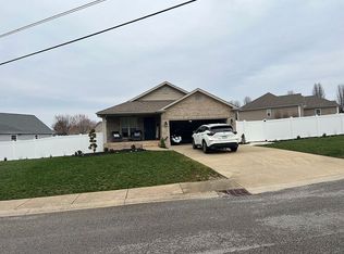115 Daven Dr, Hopkinsville, KY 42240