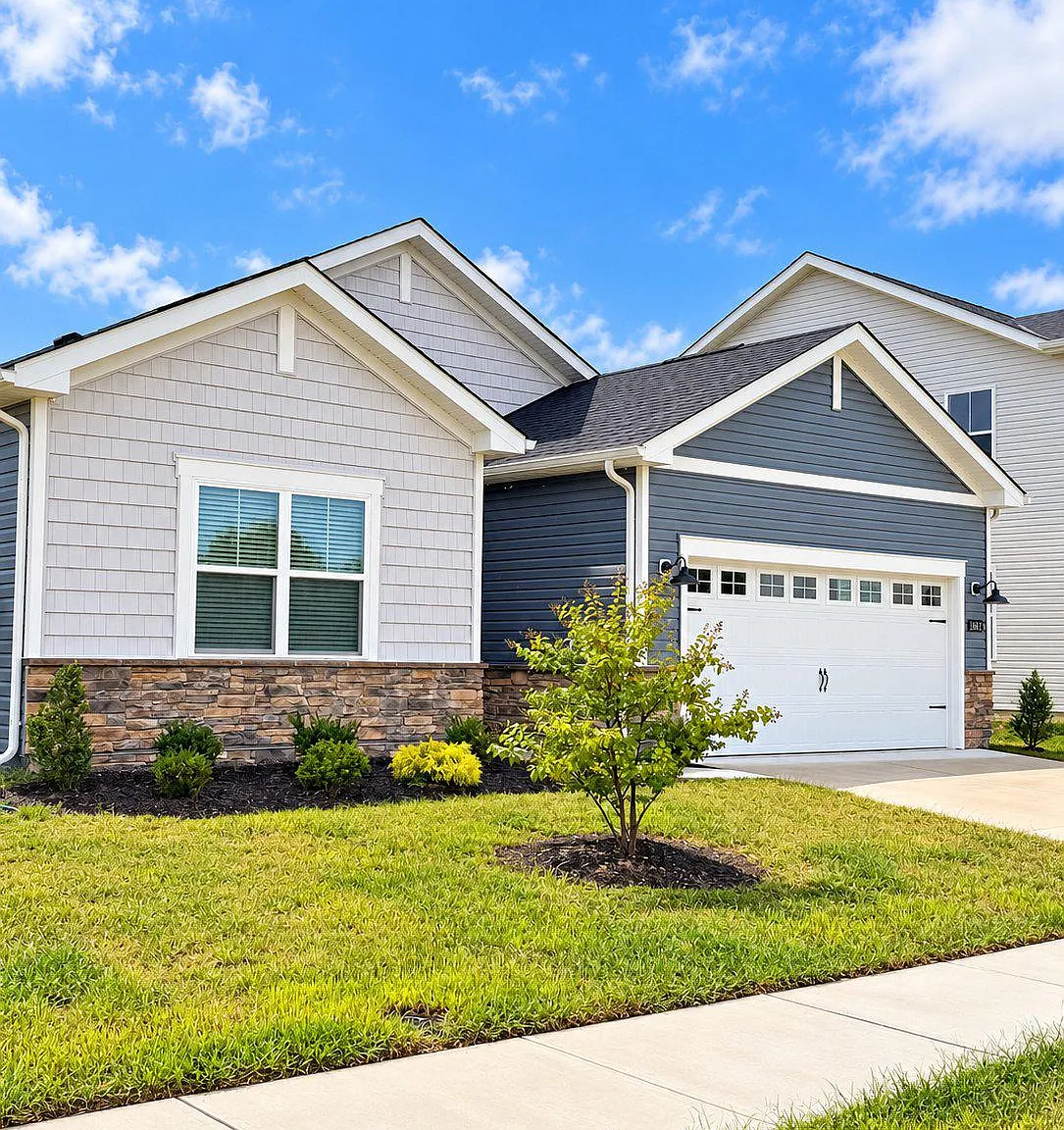 3 bed, 2.0 bath, 1420 sqft, $2,595 — Photo 2