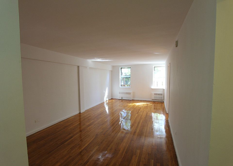 1st image of 5115 Van Kleeck St #3J