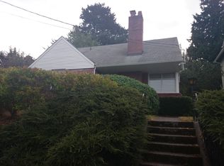 2858 12th Ave W, Seattle, WA 98119