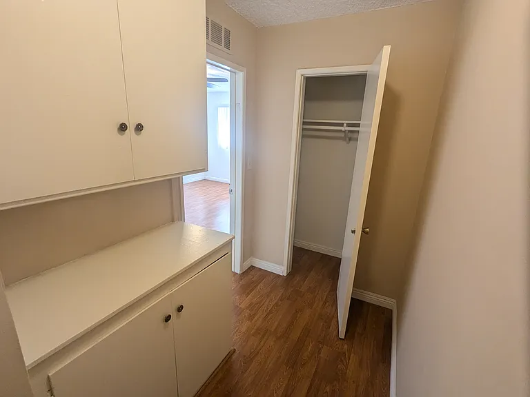 5717 La Mirada Ave #6 — Photo 12