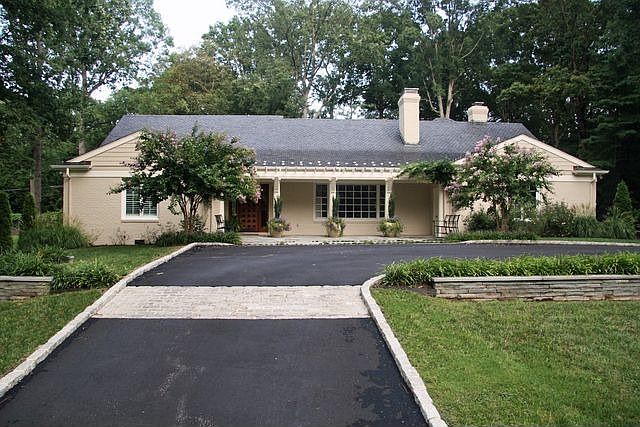 2nd image of 403 Walsing Dr