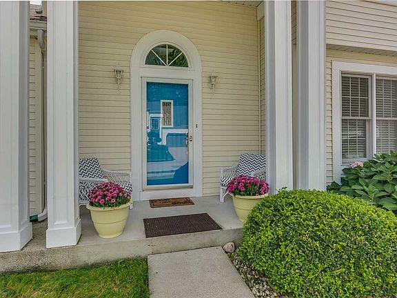 2nd image of 2228 Pine Creek Ct