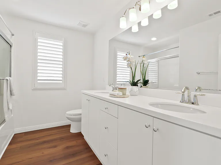 27 Linden Ln #27 — Photo 4