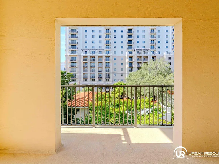 300 Majorca Ave #Penthouse 403 — Photo 12