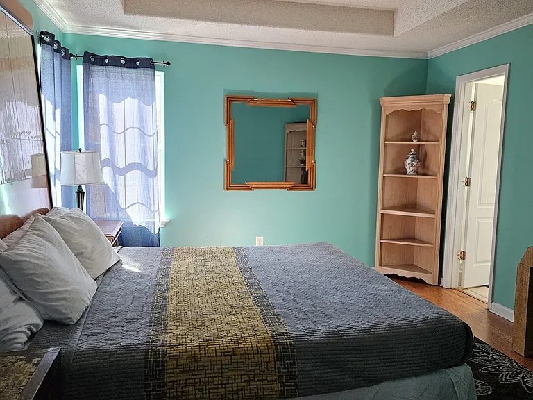 9933 Alexanders Ridge Dr — Photo 43