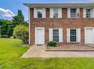 1309 W Meadowview Rd APT A, Greensboro, NC 27403