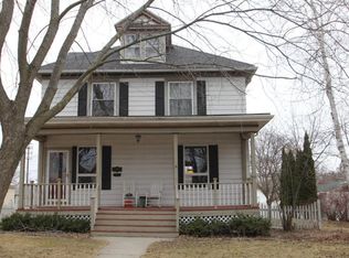 128 E Eastman St, Plymouth, WI 53073