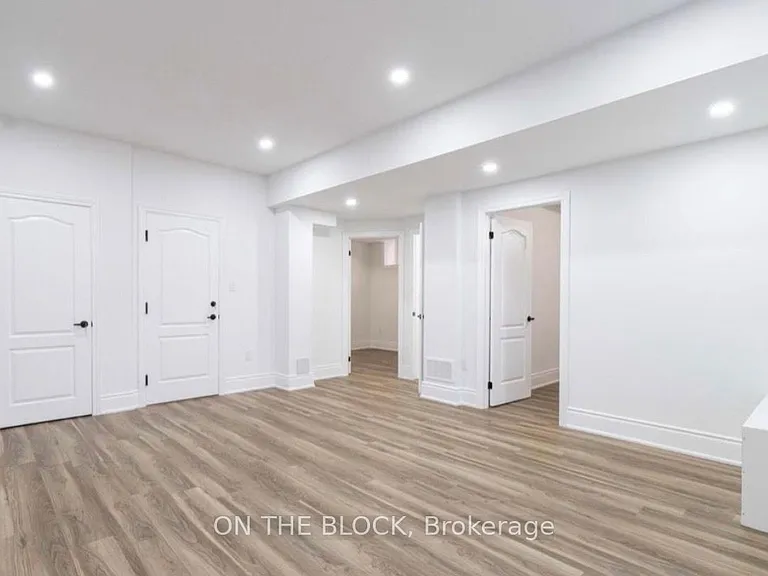 1229 Ironbridge Rd E #LEGAL BASEMENT APART — Photo 11