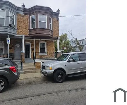 3 bed, $2,100 — Photo 4