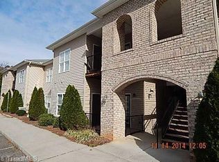102 Thornton Ct APT F, Greensboro, NC 27407