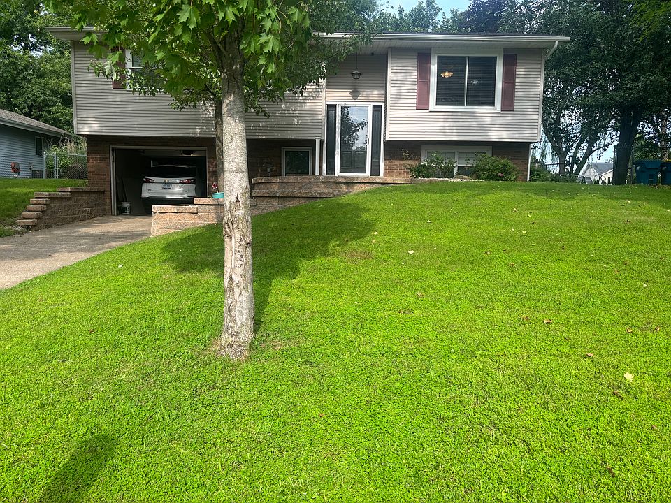 1st image of 1310 Gloucester Dr