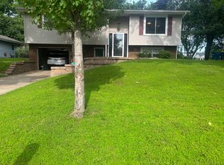 1310 Gloucester Dr, Edwardsville, IL 62025