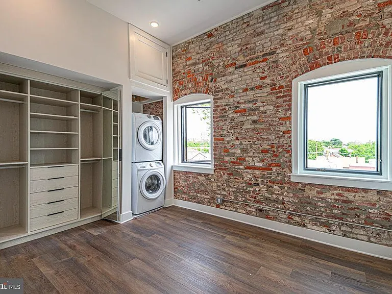 1211 Bainbridge St #4A — Photo 4