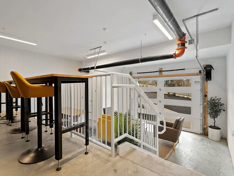 The Outlook Apartments — Photo 18