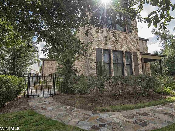 5th image of 624 Carolina Ct