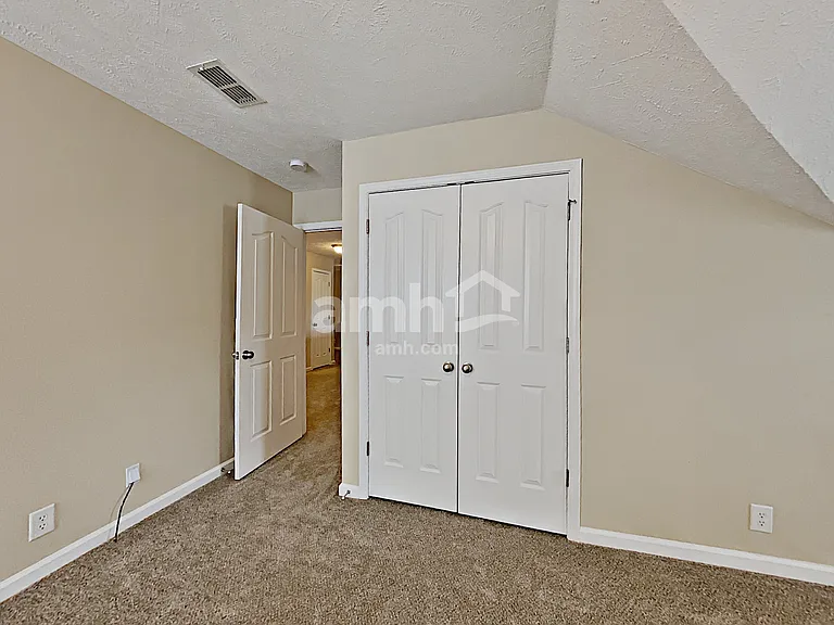 2053 Leefield Dr — Photo 17