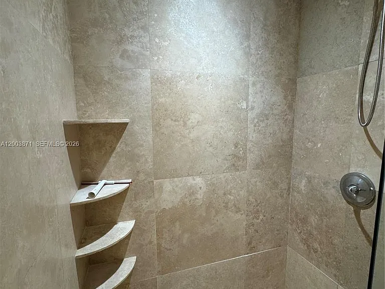 3920 Woodside Dr #2 — Photo 24