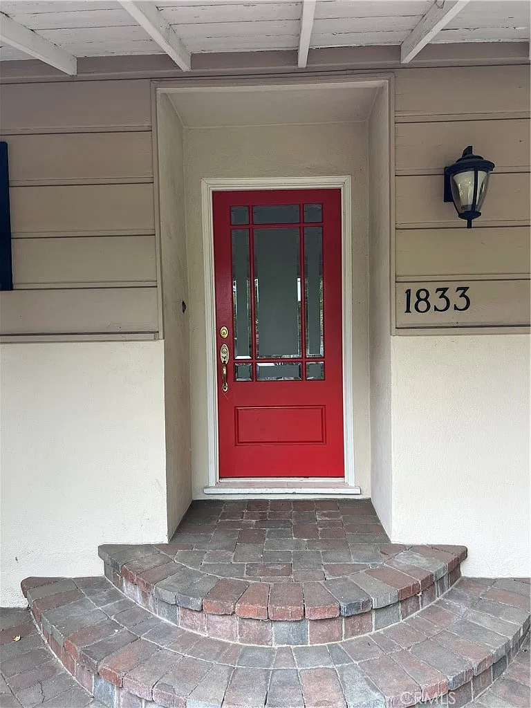3 bed, 1560 sqft, $3,400 — Photo 3