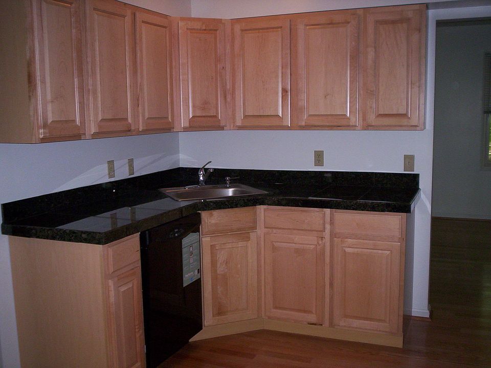 2nd image of 17275 Creighton Dr