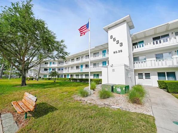 8533 110th St APT 207, Seminole, FL 33772