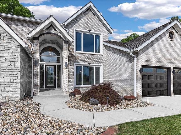 2nd image of 12 Pembrooke Ct