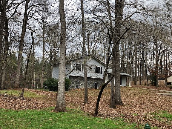 2nd image of 114 Shady Oaks Dr