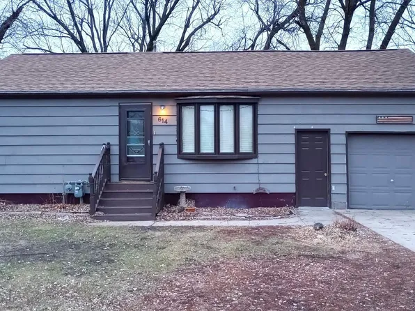 614 James Blvd, Worthington, MN 56187