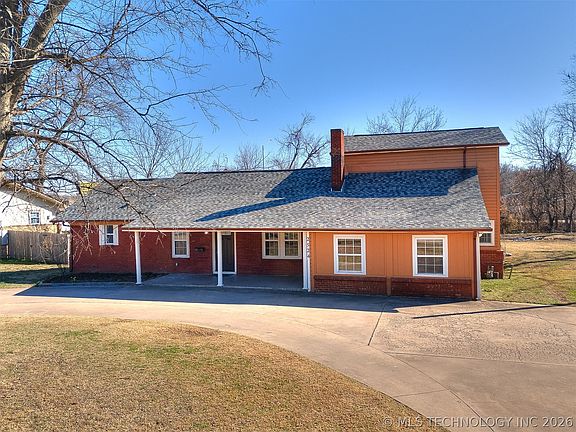 3rd image of 2524 W 51st St