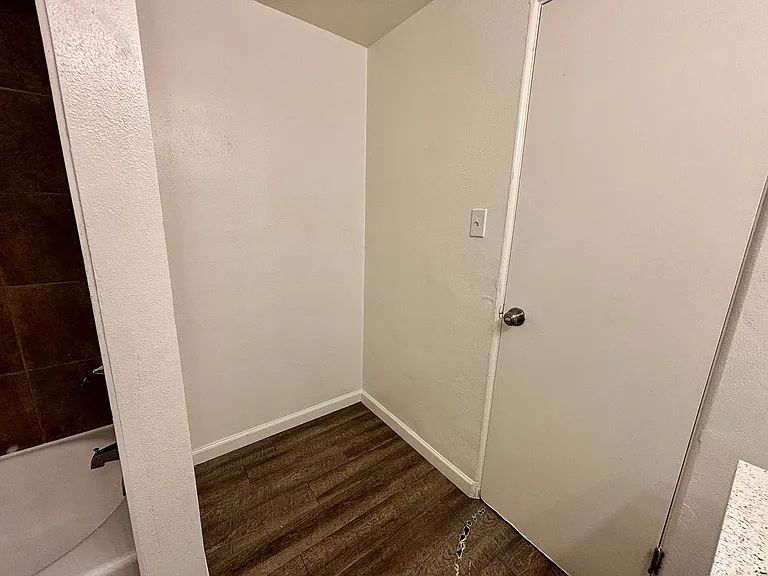 7310 W 10th Ave — Photo 26