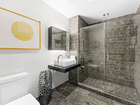 3rd image of 20 Pine St APT 1214