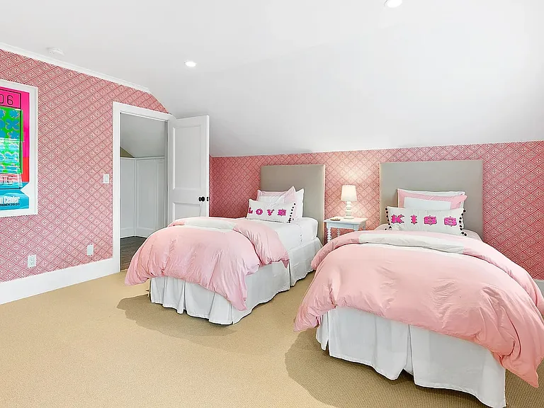 39 Gould St — Photo 14