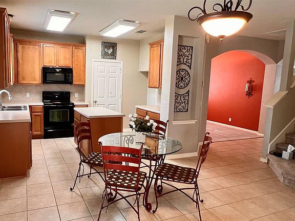 5th image of 16616 Bridgefarmer Blvd