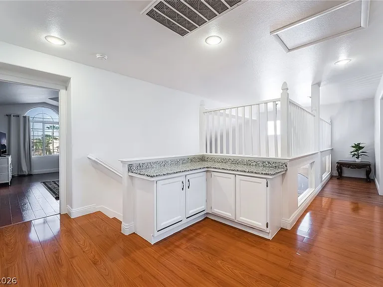 7965 Laurelton Pl — Photo 15