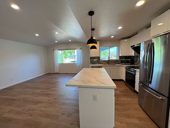 2nd image of 1746 Del Paso Ave