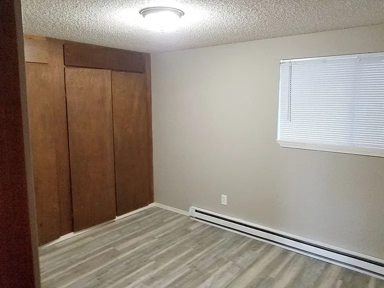 West Slope Apartments — Photo 34