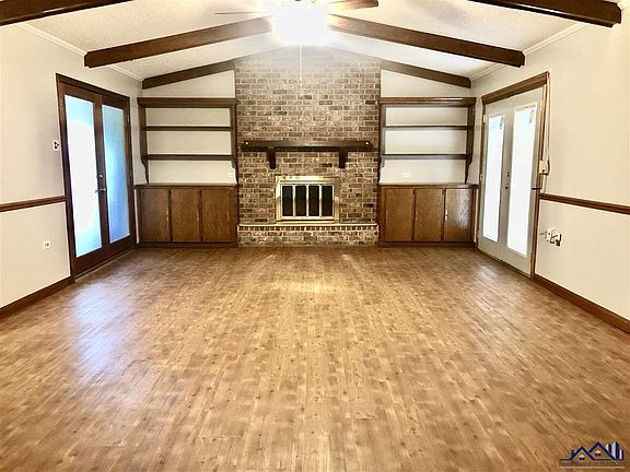 3rd image of 309 Wayside Dr