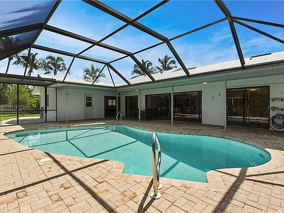 4th image of 5662 Jerez Ct
