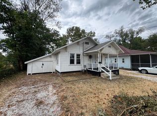 2106 W Webster Street, Springfield, MO 65802