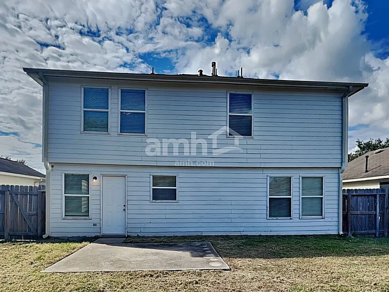 8002 Ginger Park Dr — Photo 25