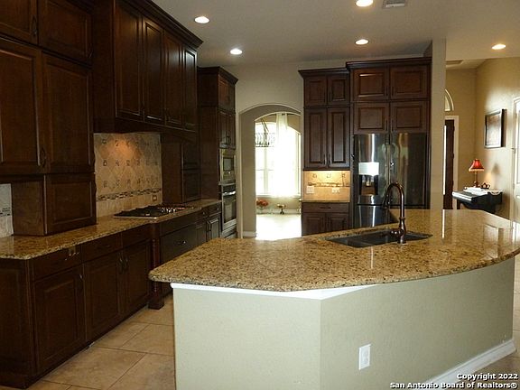 3rd image of 28014 Cascabel Ln