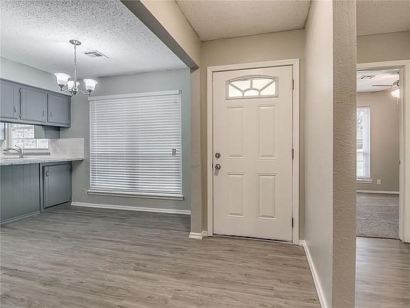 5th image of 16902 Acorn Ln