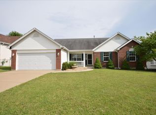 104 Coppersmith Ct, Saint Charles, MO 63301