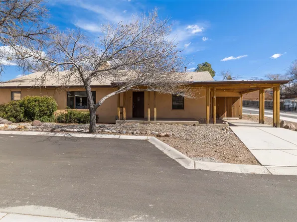 111 Camino Matias, Santa Fe, NM 87501